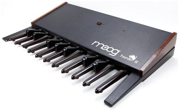 Moog Taurus II | Vintage Synth Explorer
